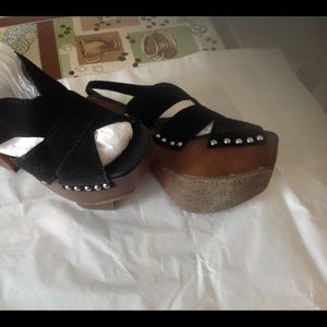 Black BCBGeneration shoes in good shape 🎉💓